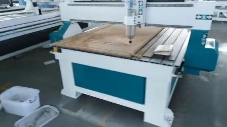 家具、キャビネット、木工、広告用の 1325c CNC ルーター